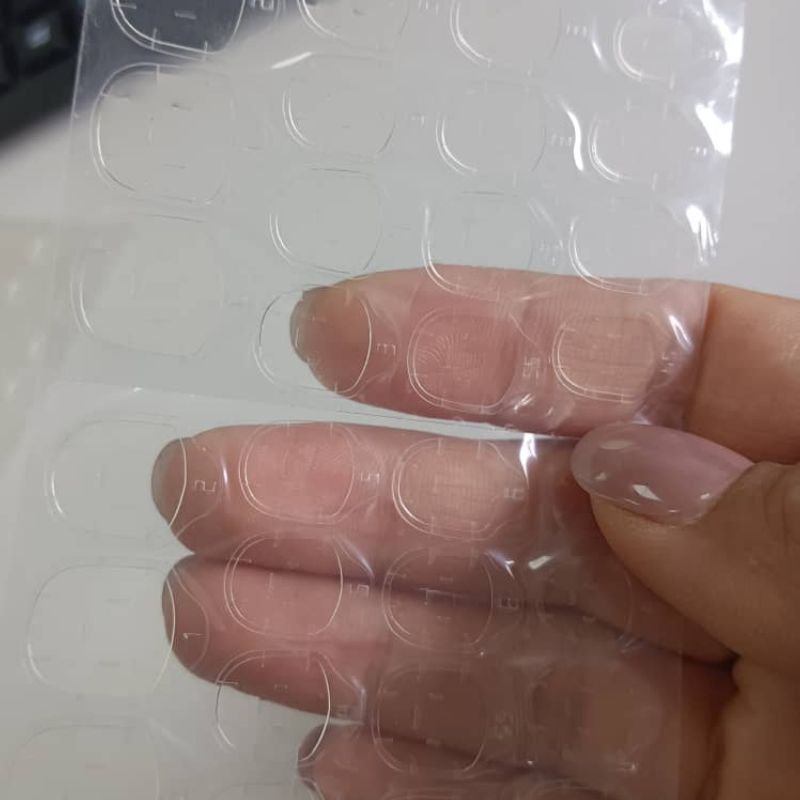 Lepící polštářky na umělé nehty