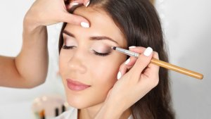 Jak si udělat perfektní oční look s kvalitními štětci na make-up?